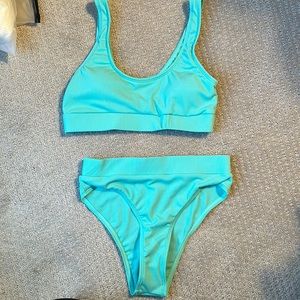 Unworn sea green sporty 2 piece, size S